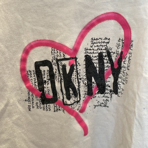 DKNY heart t-shirt - Picture 2 of 4